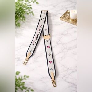 Louis Vuitton  Bandoulièr Beige, Pink and Black Strap